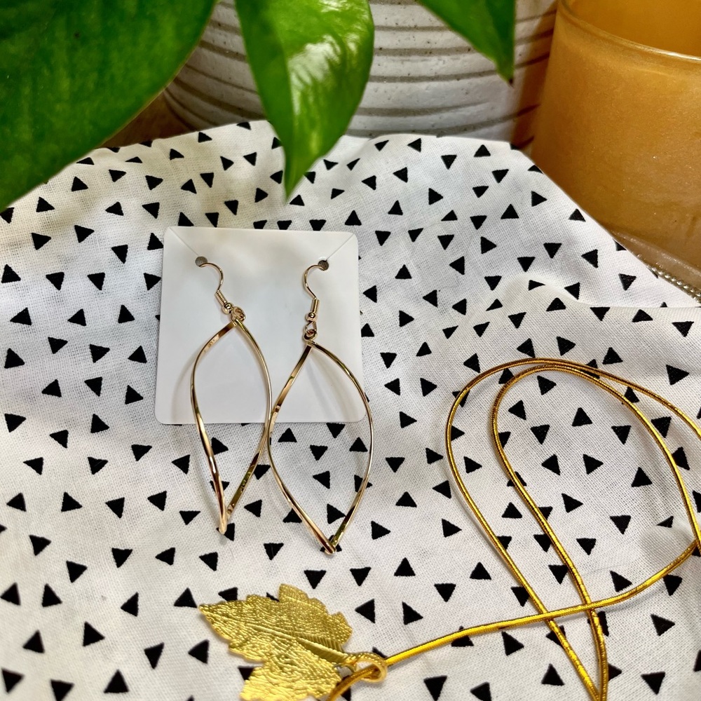 Gold dangle earrings